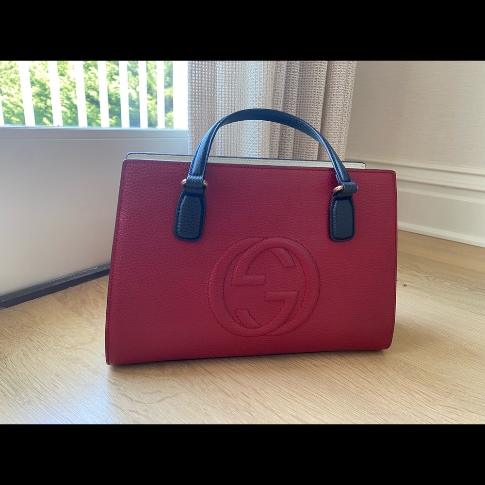 Gucci excellent condition red cream and navy tote with crossbody strap